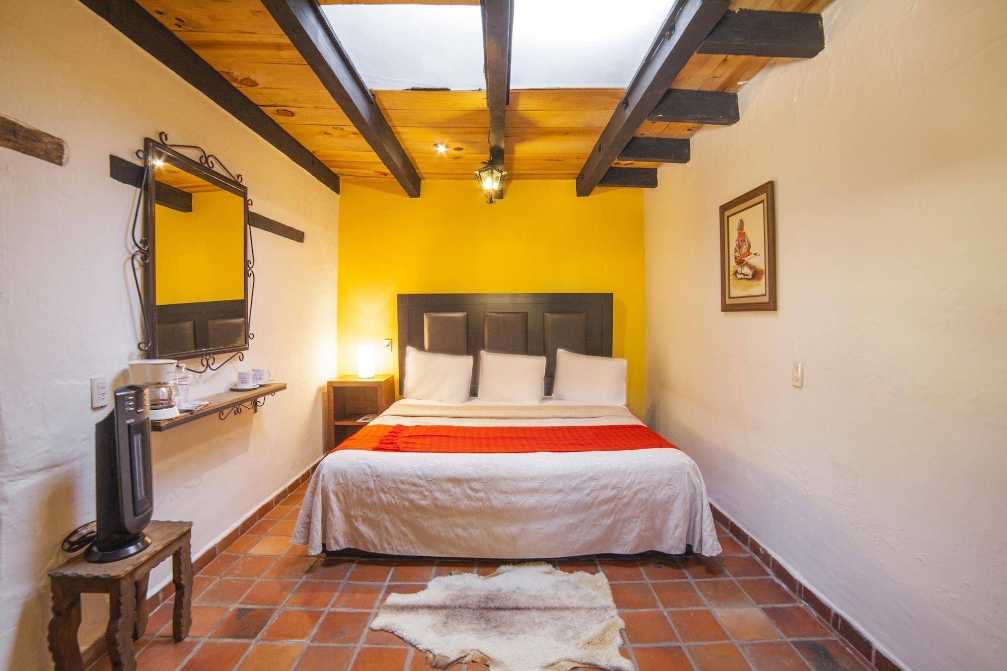 Hotel Adobe Y Teja San Cristóbal de Las Casas Exteriör bild