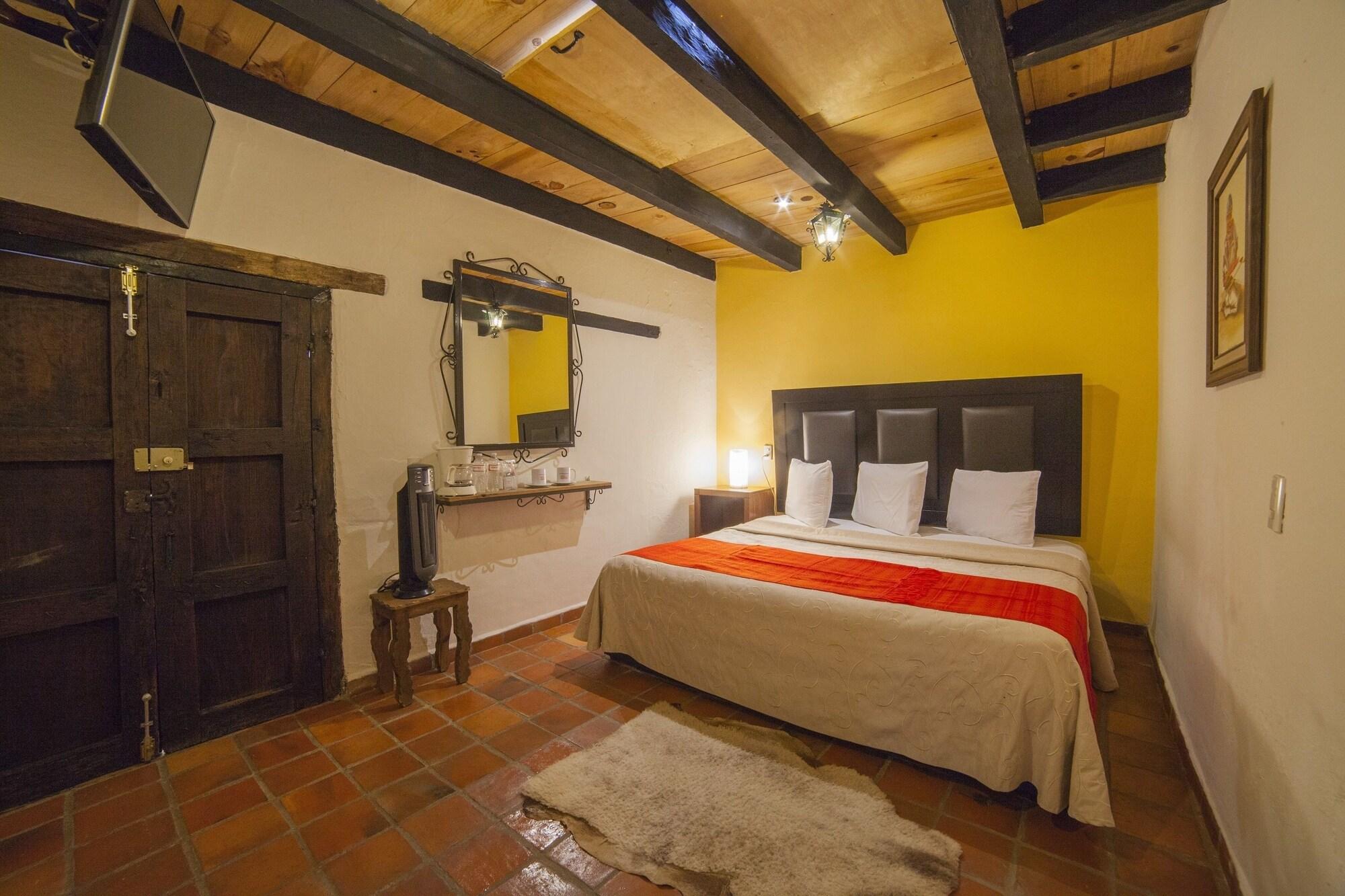 Hotel Adobe Y Teja San Cristóbal de Las Casas Exteriör bild