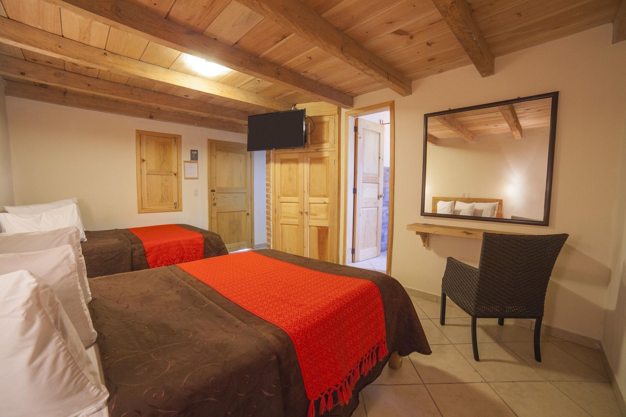 Hotel Adobe Y Teja San Cristóbal de Las Casas Exteriör bild